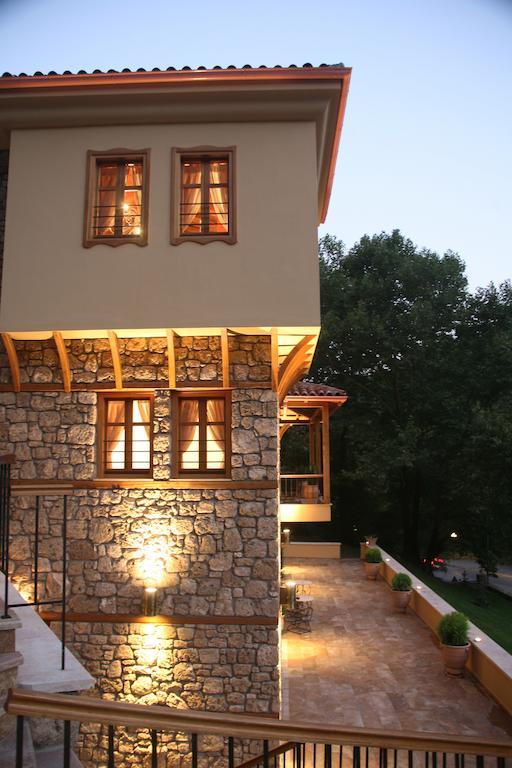 Roes Suites Káto Loutrákion Exteriér fotografie