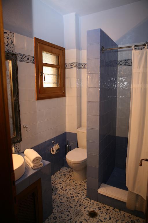 Roes Suites Káto Loutrákion Exteriér fotografie