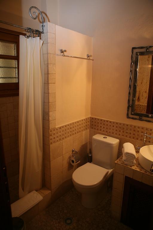Roes Suites Káto Loutrákion Exteriér fotografie