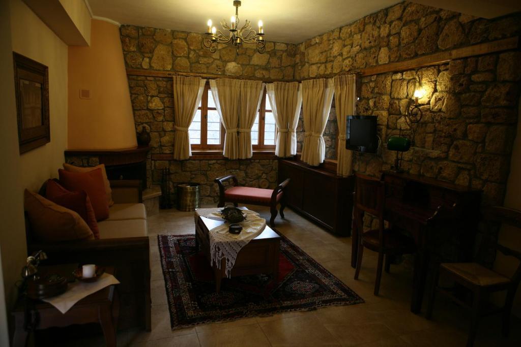 Roes Suites Káto Loutrákion Exteriér fotografie