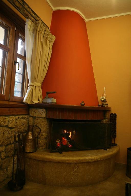 Roes Suites Káto Loutrákion Exteriér fotografie